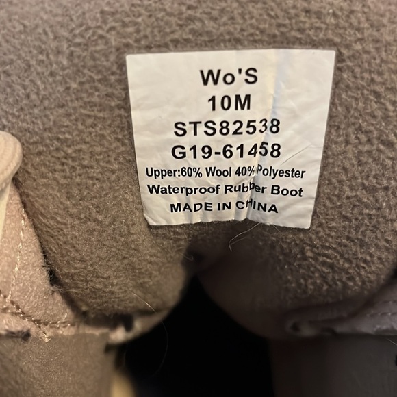 𝅺sperry rain boots - Picture 10 of 10